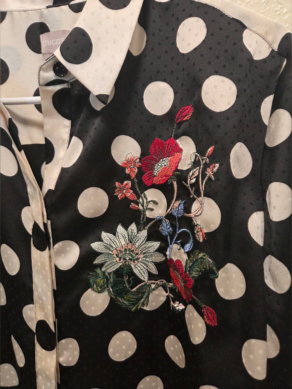 Polka Dot Long-Sleeve Blouse with Embroidered Floral Accent - Picture 4 of 5